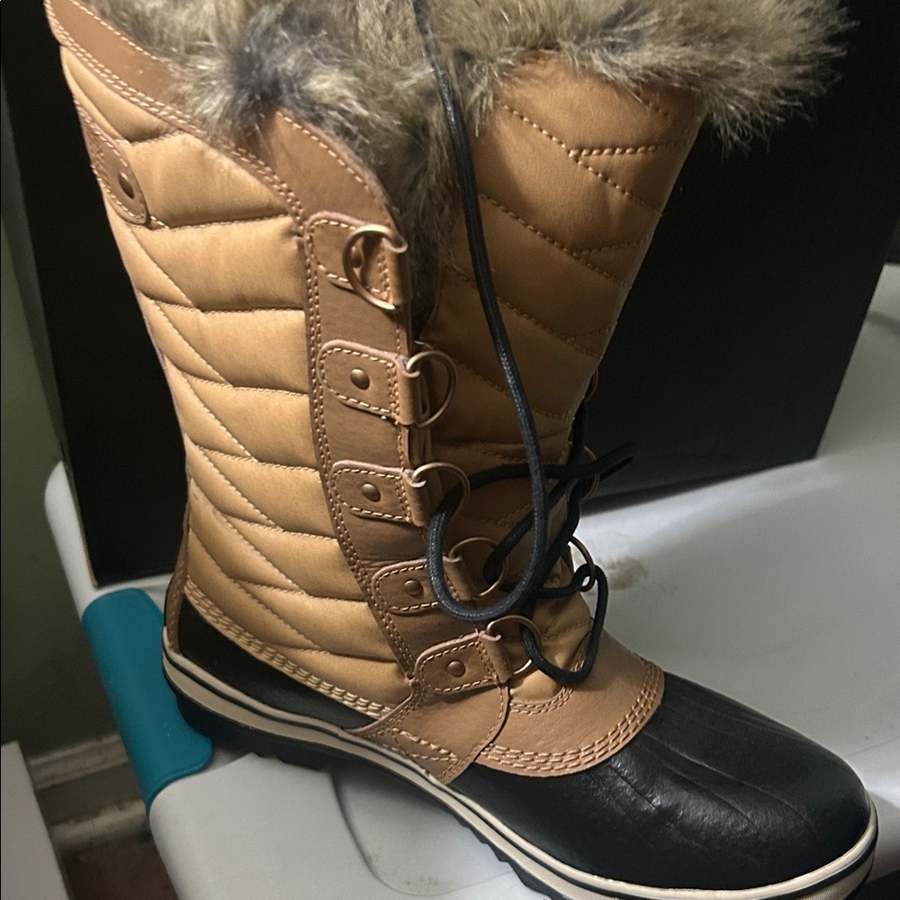 Sorel Tan and Black Quilted Winter Boots